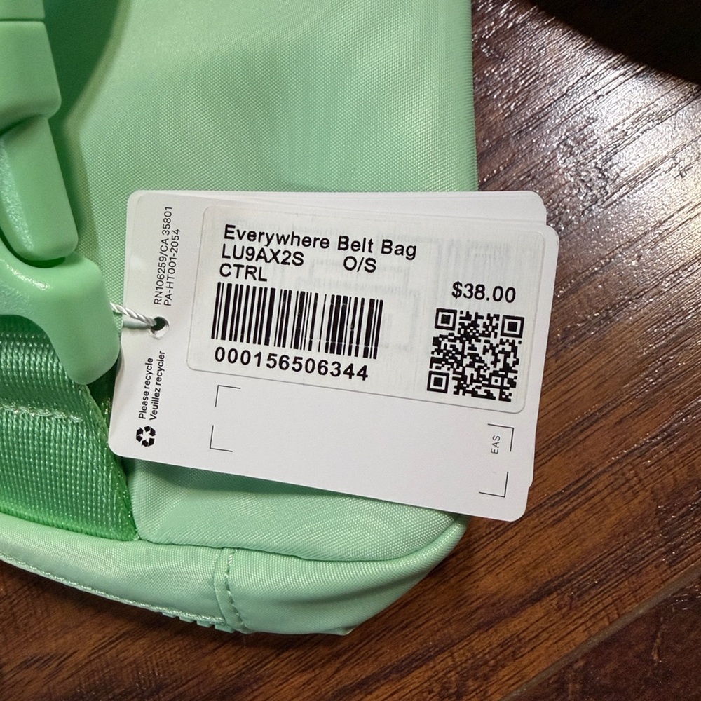Lululemon Athletica Citra Lime Crossbody Bag - Picture 6 of 10